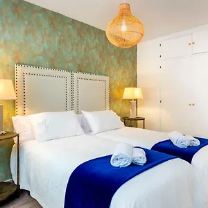 Genteel Plaza De Flores Apartamento Málaga